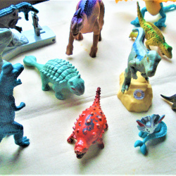14 MUÑECOS DINOSAURIOS DISTINTOS TAMAÑOS LOTE