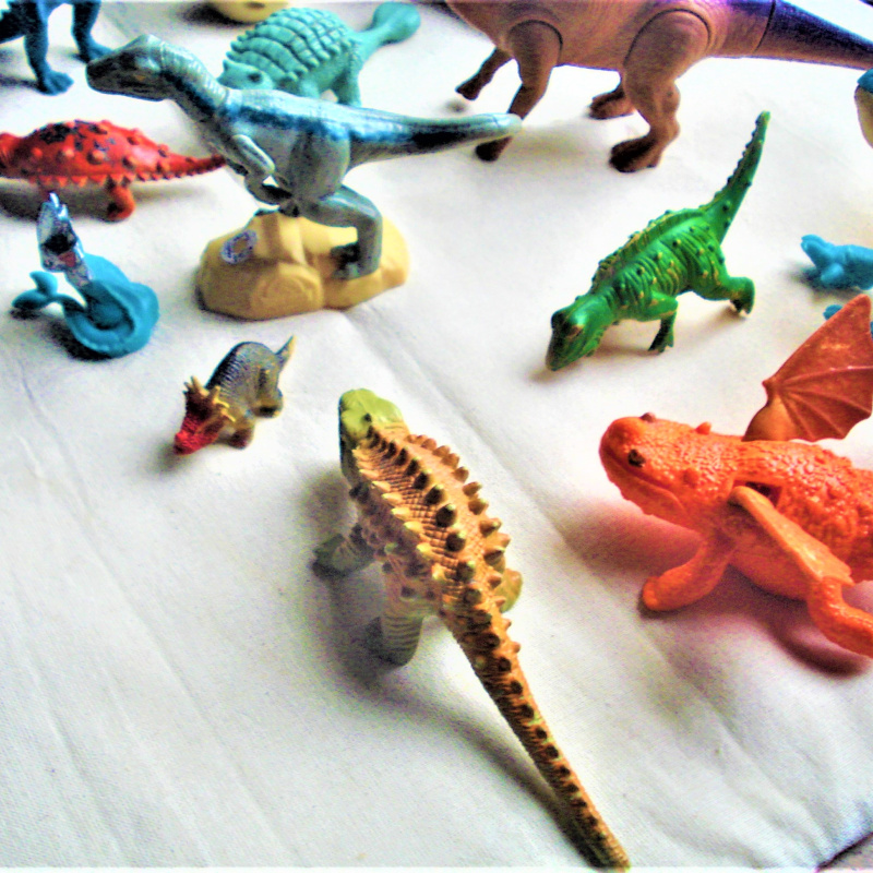 14 MUÑECOS DINOSAURIOS DISTINTOS TAMAÑOS LOTE