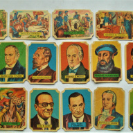 FIGURITAS ANTIGUAS DE CARTON CON HECHOS HISTORICOS Y PERSONAJES PUBLICOS DE LA REPUBLICA ARGENTINA MEDIDAS 5 X 6,5 CM CARTON IMPRESAS