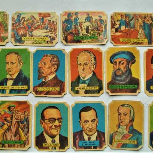 FIGURITAS ANTIGUAS DE CARTON CON HECHOS HISTORICOS Y PERSONAJES PUBLICOS DE LA REPUBLICA ARGENTINA MEDIDAS 5 X 6,5 CM CARTON IMPRESAS
