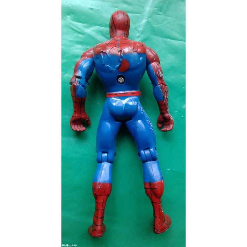 Hombre araña 12 cm articulado cabeza brazos y piernas