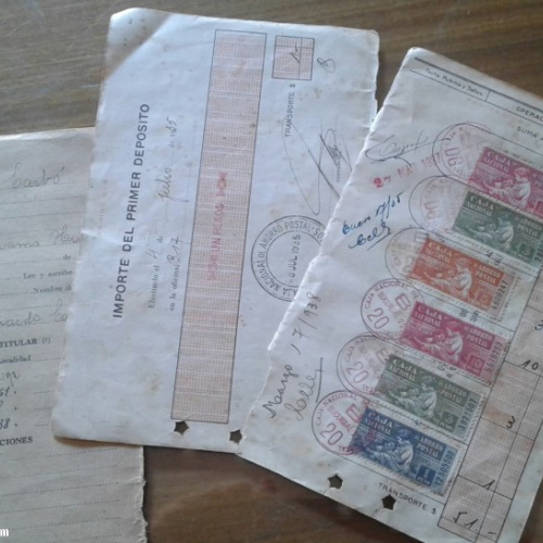 LIBRETA DE AHORRO DE LA CAJA DE AHORRO POSTAL CON ESTAMPILLAS DE EVITA TOTAL MAS DE 100