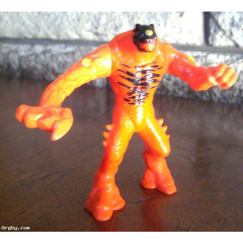 MUÑECO COLECCIONABLE NARANJA SIN MARCAS PLASTICO DURO