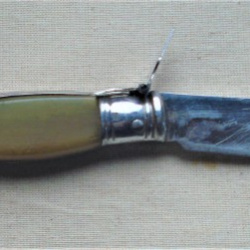 NAVAJA ASTA Y ACERO INOXIDABLE TIPO ESPAÃ‘OLA MUY BUEN ESTADO 21 CM HOJA 9,5 CM