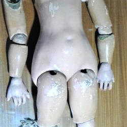 JUGUETE NENA MUÑECA DE PORCELANA AM 14 CON SU CUERPO COMPLETO CON ALGUNOS DETALLES