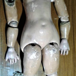 JUGUETE NENA MUÑECA DE PORCELANA AM 14 CON SU CUERPO COMPLETO CON ALGUNOS DETALLES