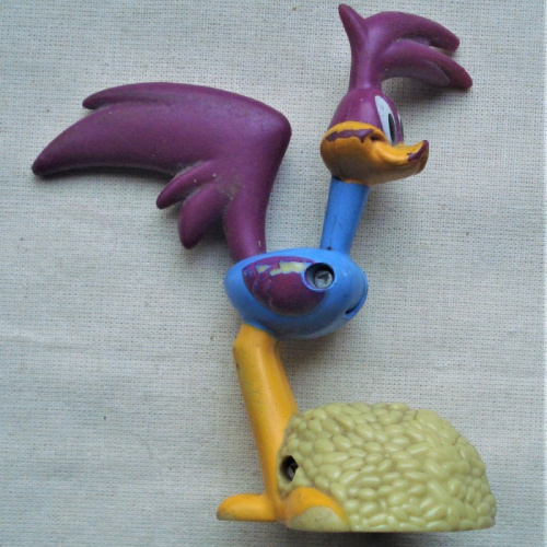 MUÑECO WBE 2012 MC DONALD´S CORRE CAMINOS 12 X 8 CM