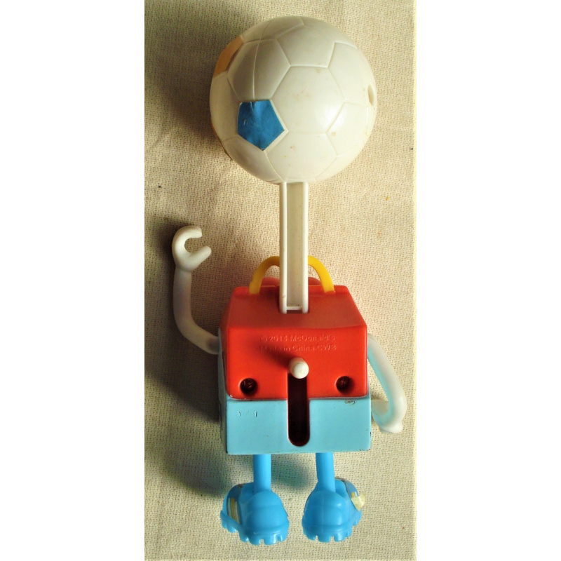 MUÑECO 2014 FUTBOL COLECCIONABLE MC DONALD`S 14 X 7 CM