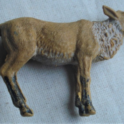 MUÑECO COLECCIONABLE SIERVO 7 X 5 CM