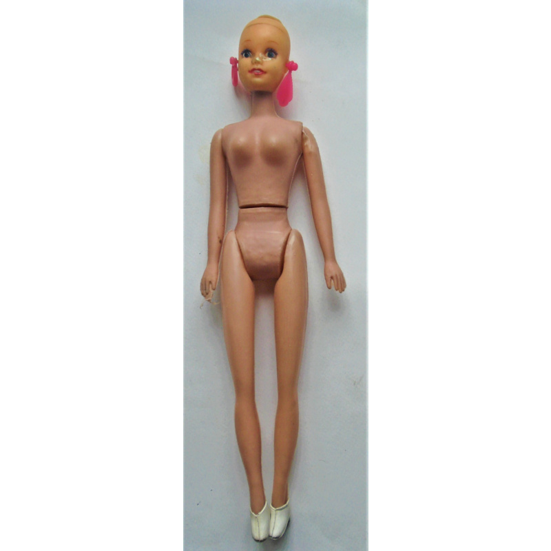 MUÑECA TIPO BARBIE 27 CM